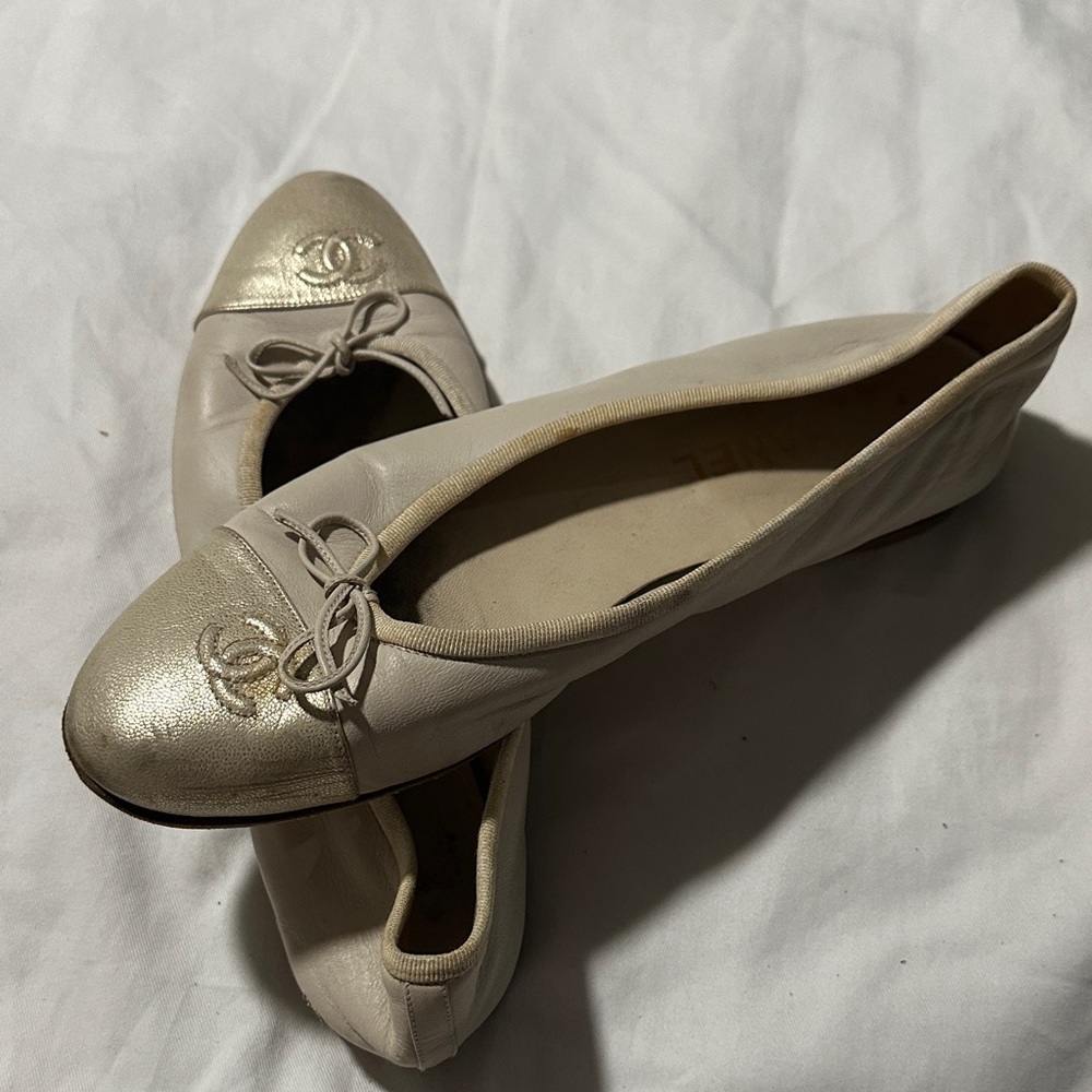 CHANEL Women's Cream and Gold Loafers